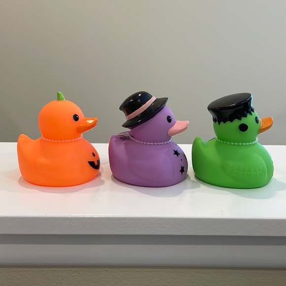 Target Bullseye Playground Jack-o-lantern, Witch, & Frankenstein Rubber Ducks - Picture 3 of 4